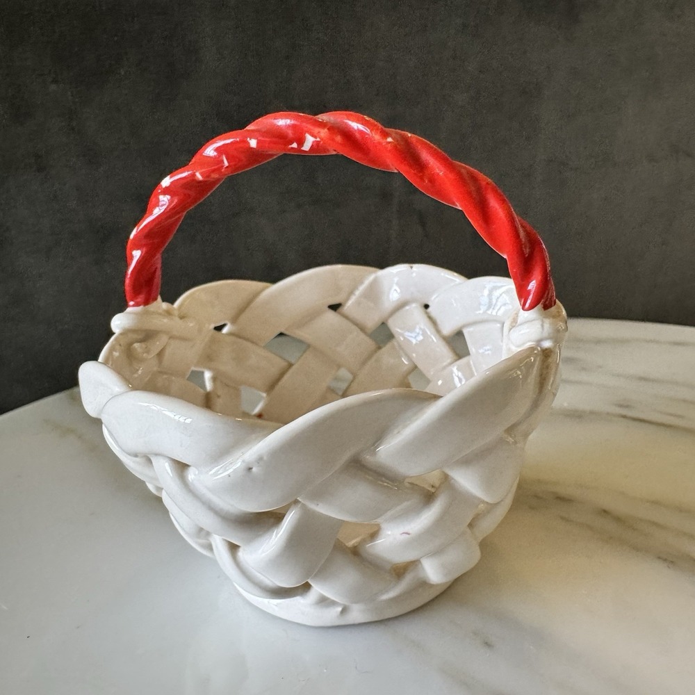 Vintage 1986 Enesco White Porcelain Woven Ribbon Miniature Basket ~ Red Handle